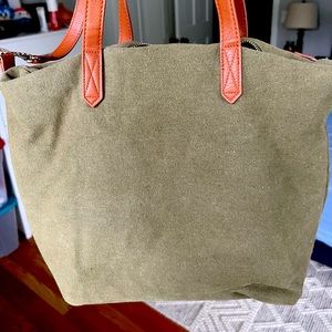 Canvas shoulder/crossbody bag